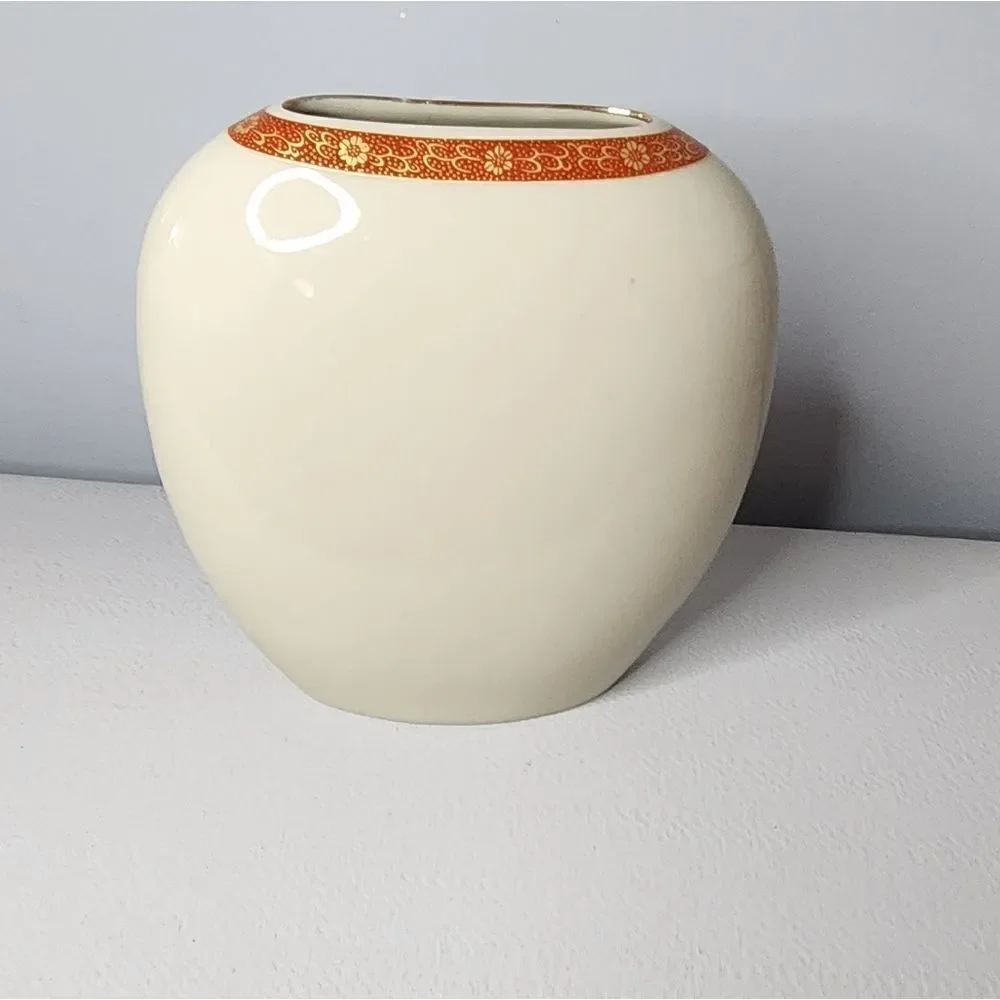 Japanese Cream Peacock & Floral Flat Oval Vase Made in Japan Satsuma